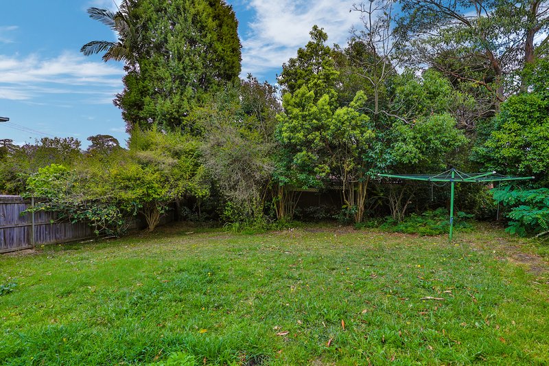 Photo - 19 Gordon Avenue, Castle Hill NSW 2154 - Image 10