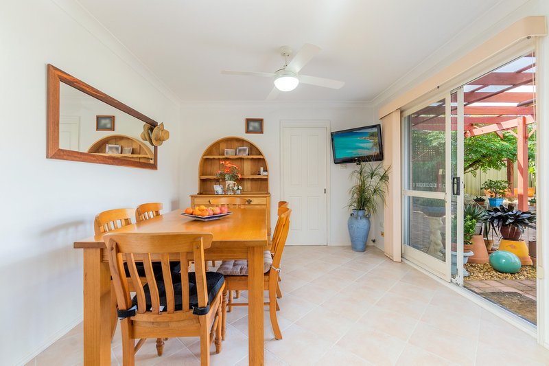 Photo - 19 Gordonia Grove, Baulkham Hills NSW 2153 - Image 4