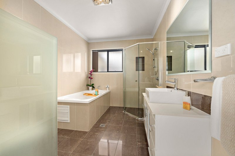 Photo - 19 Gormanston Crescent, Deakin ACT 2600 - Image 16