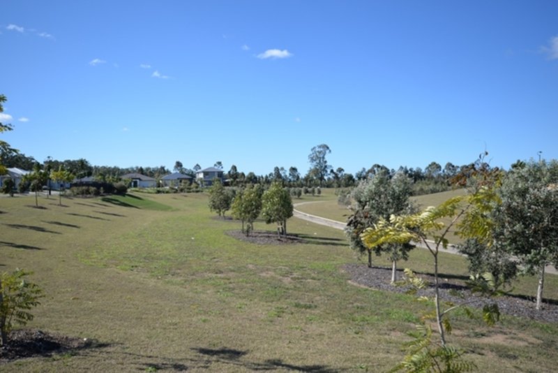 Photo - 19 Grace Crescent, Narangba QLD 4504 - Image 14