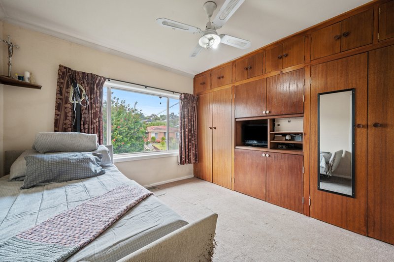 Photo - 19 Gracehill Avenue, Burwood VIC 3125 - Image 7