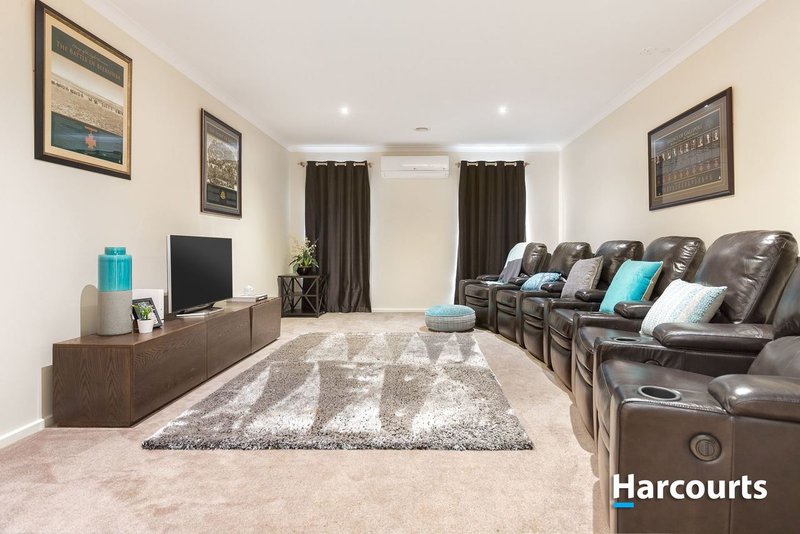 Photo - 19 Grand Manor Drive, Berwick VIC 3806 - Image 11