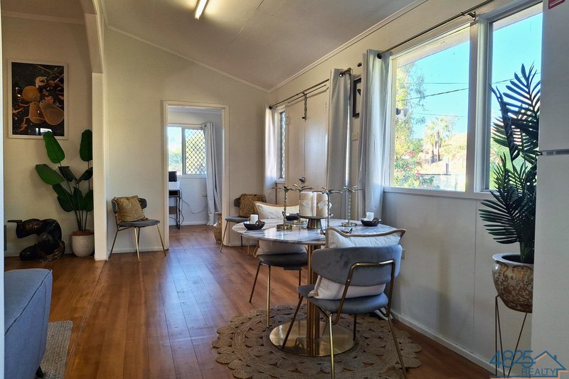 Photo - 19 Gray , Mount Isa QLD 4825 - Image 6