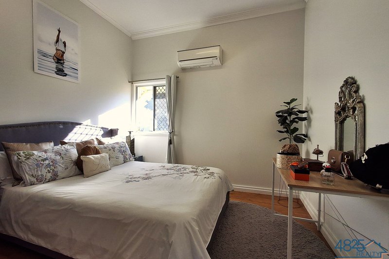 Photo - 19 Gray , Mount Isa QLD 4825 - Image 12
