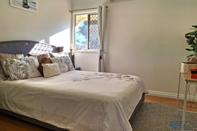 Photo - 19 Gray , Mount Isa QLD 4825 - Image 13