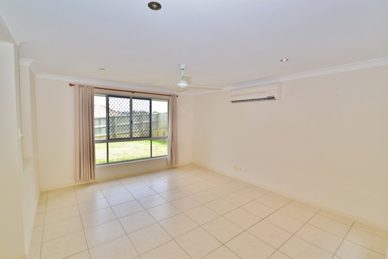 Photo - 19 Greenview Avenue, Beerwah QLD 4519 - Image 4