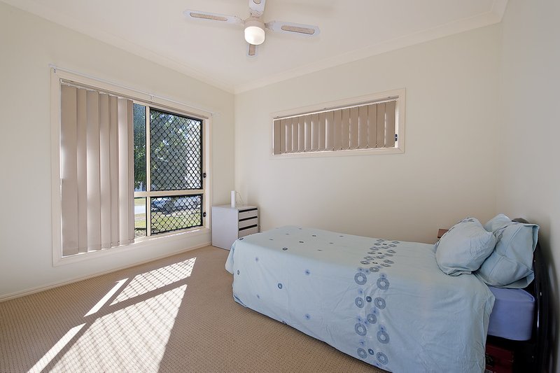 Photo - 19 Greenway Place, Deception Bay QLD 4508 - Image 4