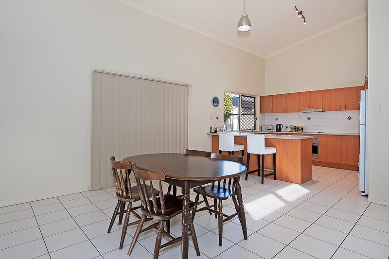 Photo - 19 Greenway Place, Deception Bay QLD 4508 - Image 6