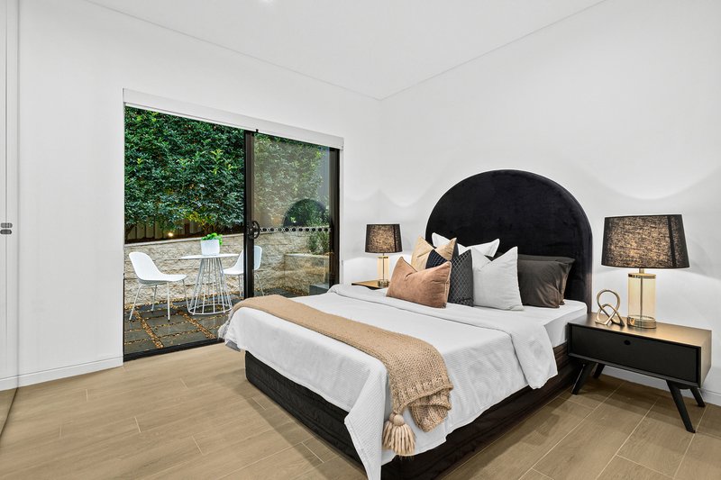 Photo - 19 Gungah Bay Road, Oatley NSW 2223 - Image 7