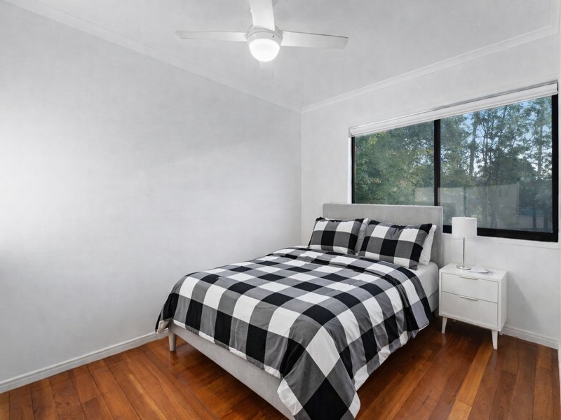 Photo - 19 Hakea Street, Crestmead QLD 4132 - Image 14