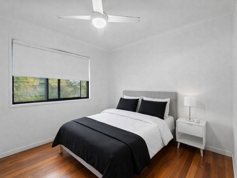 Photo - 19 Hakea Street, Crestmead QLD 4132 - Image 15