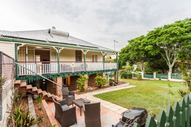 Photo - 19 Hamel Road, Holland Park West QLD 4121 - Image 24