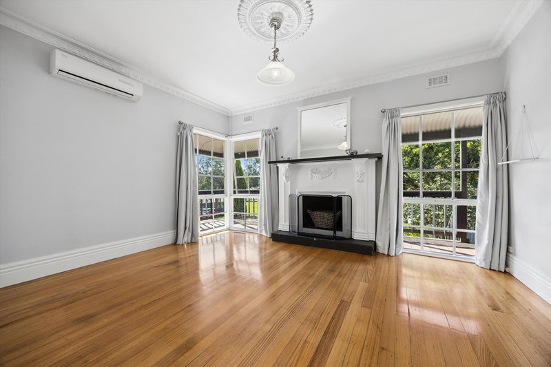 Photo - 19 Hansen Road, Kilsyth VIC 3137 - Image 2
