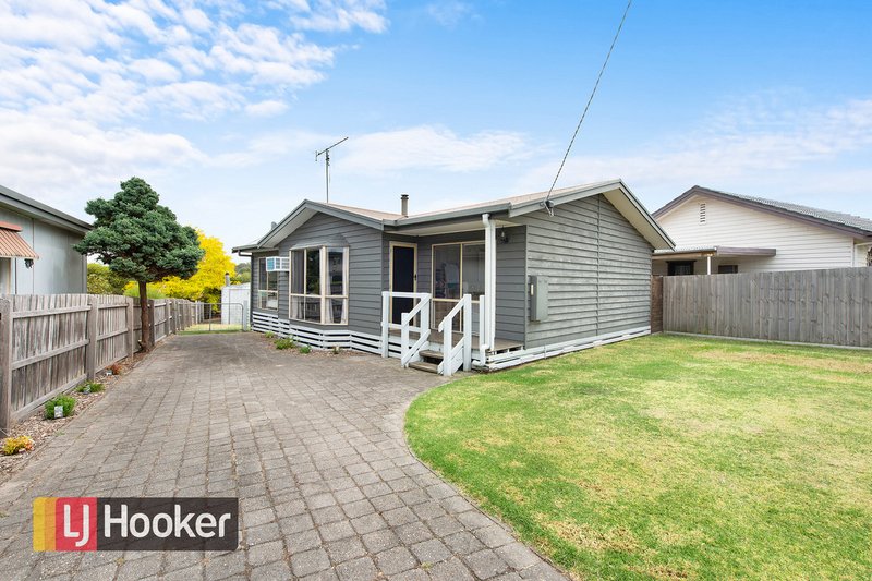 19 Hazel Road, Kalimna VIC 3909