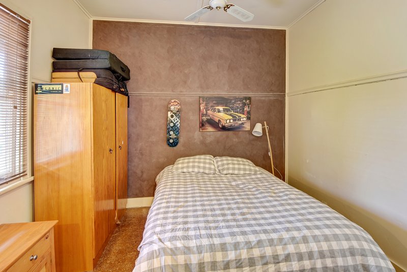 Photo - 19 Hazel Street, Horsham VIC 3400 - Image 2