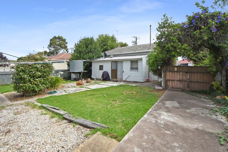 Photo - 19 Hazel Street, Horsham VIC 3400 - Image 5