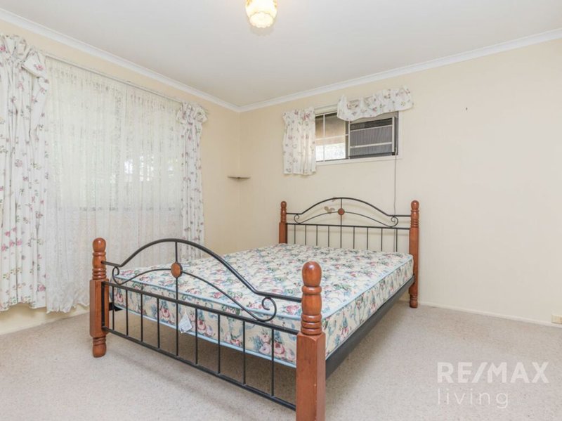 Photo - 19 Henderson Road, Burpengary QLD 4505 - Image 9