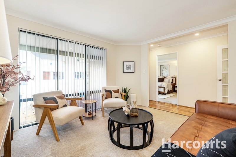 Photo - 19 Hennessy Drive, Ashby WA 6065 - Image 4