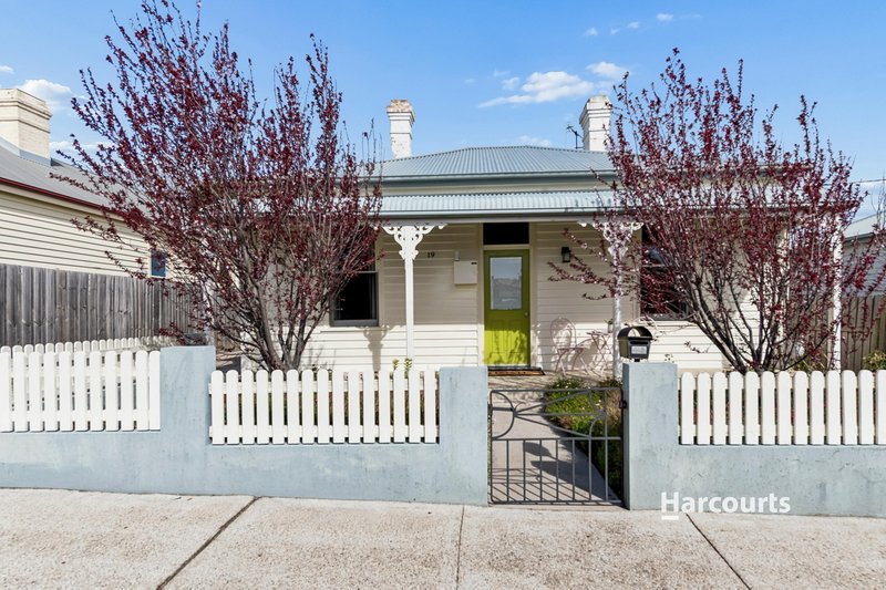 Photo - 19 Henry Street, Devonport TAS 7310 - Image 1