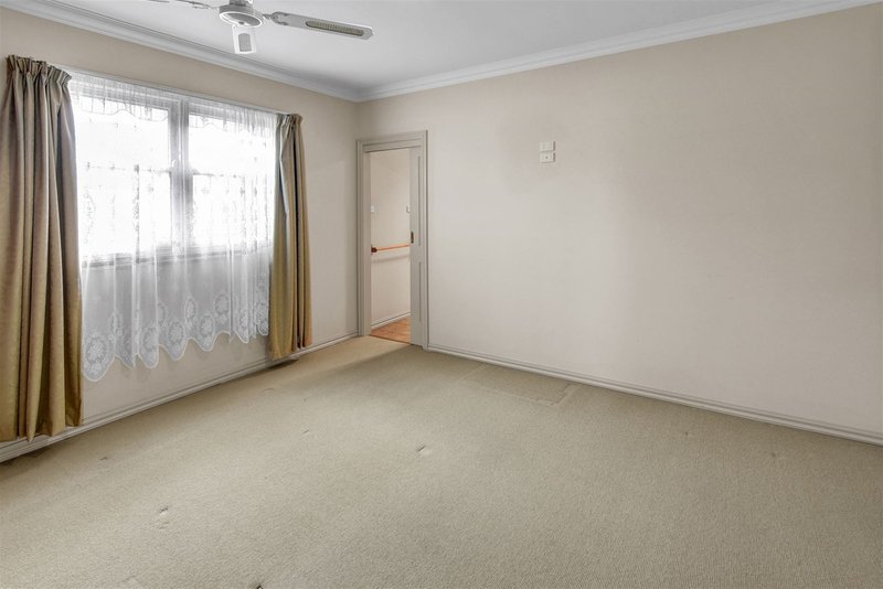 Photo - 19 Henry Street, Horsham VIC 3400 - Image 6