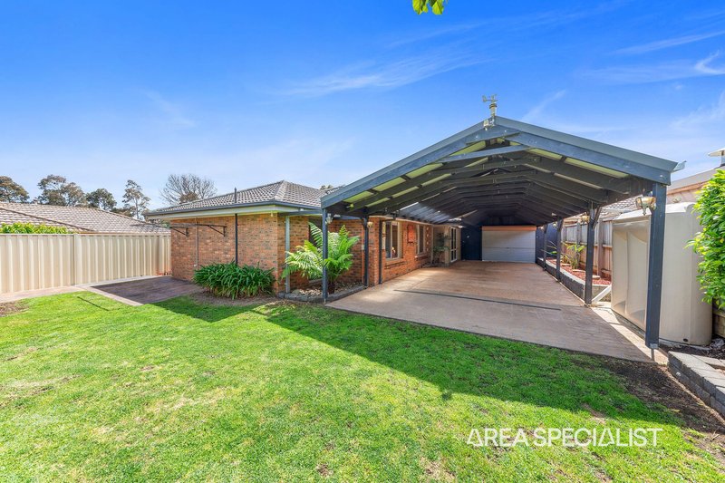 Photo - 19 Heywood Crescent, Cranbourne North VIC 3977 - Image 17