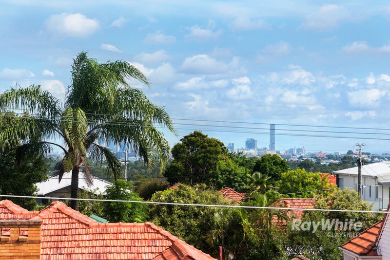 Photo - 19 Highcrest Avenue, Wavell Heights QLD 4012 - Image 17