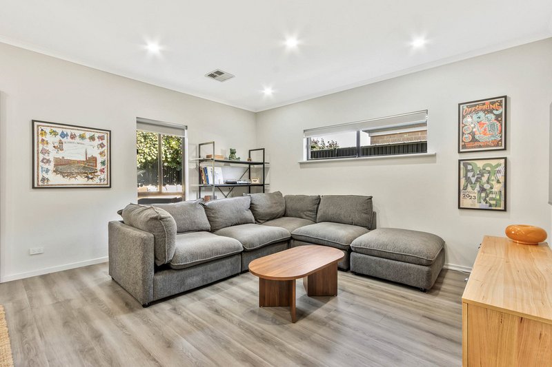 Photo - 19 Highland Circuit, Blakeview SA 5114 - Image 2