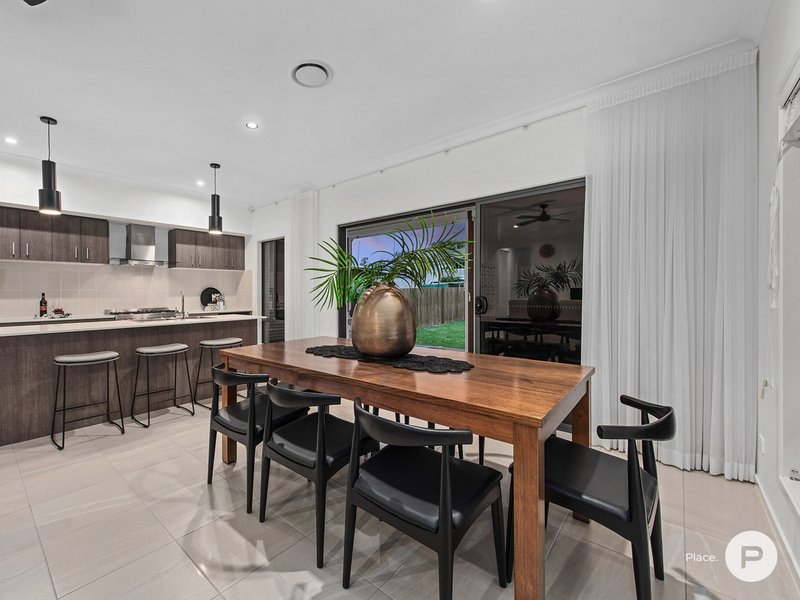 Photo - 19 Hillgrove Street, Upper Mount Gravatt QLD 4122 - Image 3