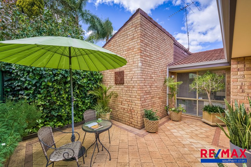 Photo - 19 Hillock Circle, Leeming WA 6149 - Image 12