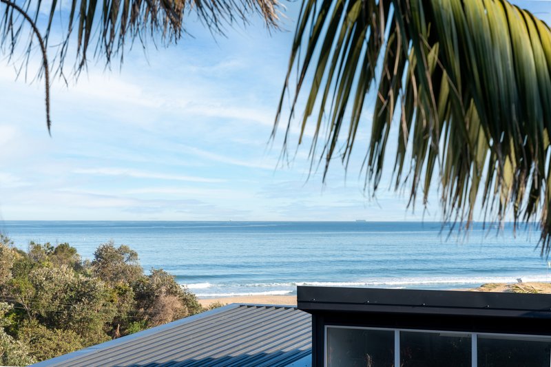 Photo - 19 Hillside Crescent, Stanwell Park NSW 2508 - Image 7