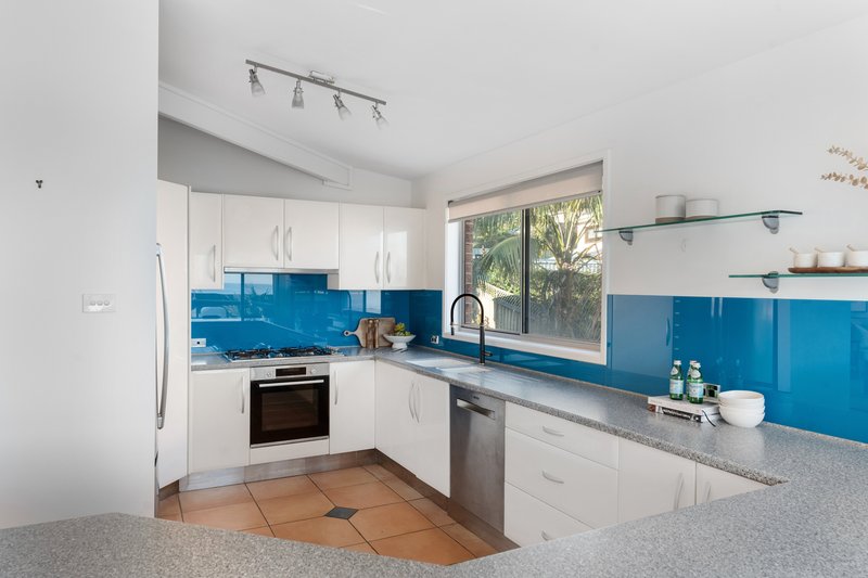 Photo - 19 Hillside Crescent, Stanwell Park NSW 2508 - Image 10