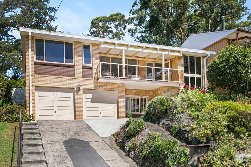 19 Hilltop Avenue, Wollongong NSW 2500