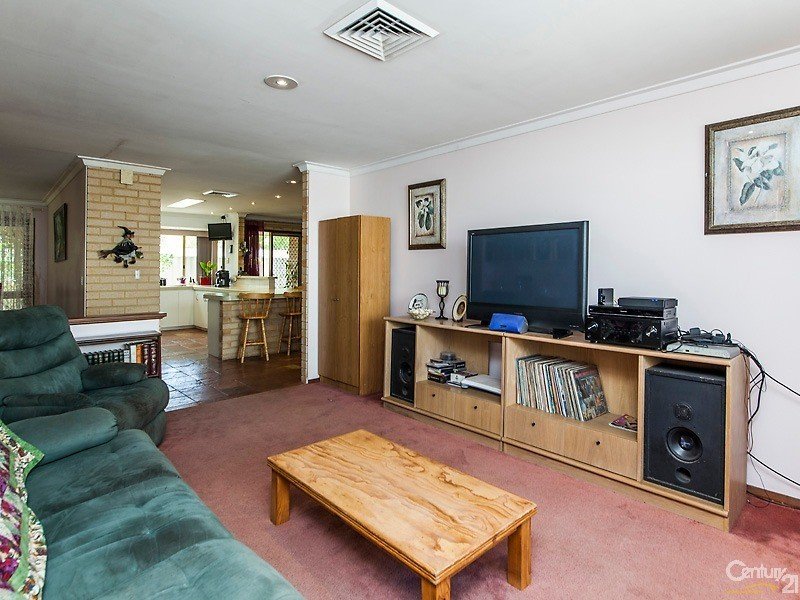 Photo - 19 Hokin Street, Waikiki WA 6169 - Image 7