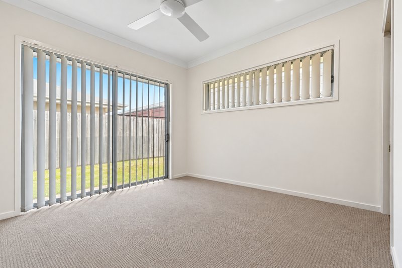 Photo - 19 Hoop Pine Circuit, Coomera QLD 4209 - Image 12
