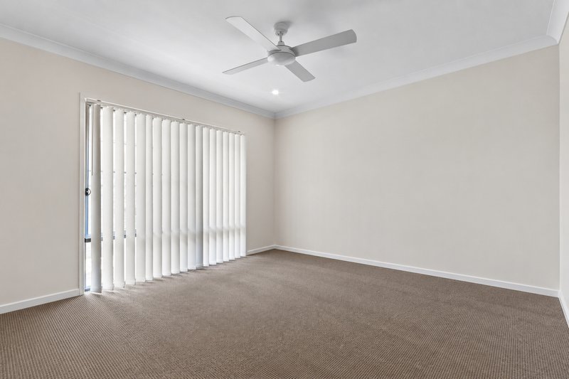 Photo - 19 Hoop Pine Circuit, Coomera QLD 4209 - Image 14