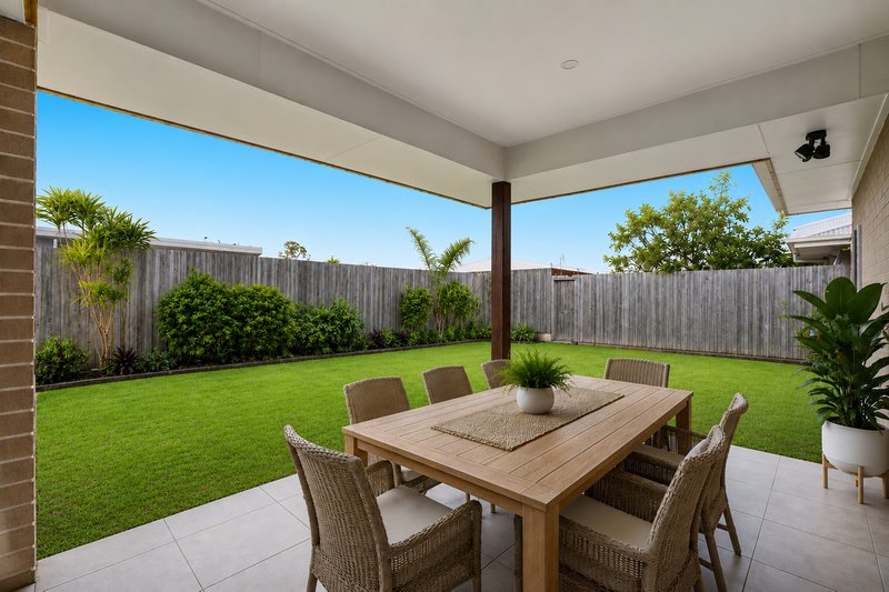 Photo - 19 Hoop Pine Circuit, Coomera QLD 4209 - Image 15