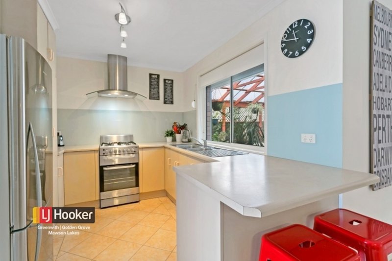 Photo - 19 Horsens Way, Parafield Gardens SA 5107 - Image 6