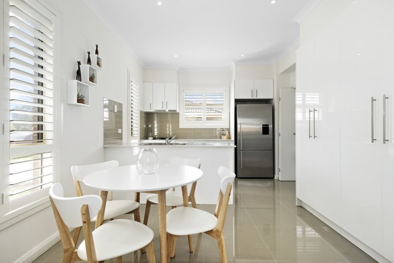 Photo - 1/9 Houston Street, Epping VIC 3076 - Image 4