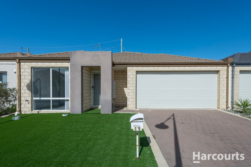 Photo - 19 Hoypoy Gardens, Darch WA 6065 - Image 2