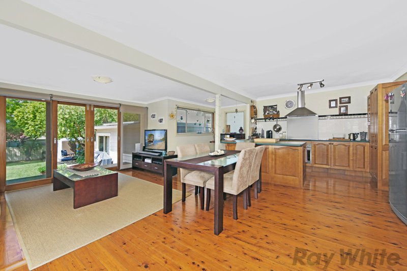 Photo - 19 Huene Avenue, Budgewoi NSW 2262 - Image 2