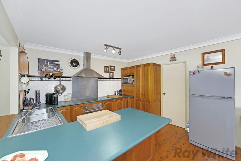 Photo - 19 Huene Avenue, Budgewoi NSW 2262 - Image 9