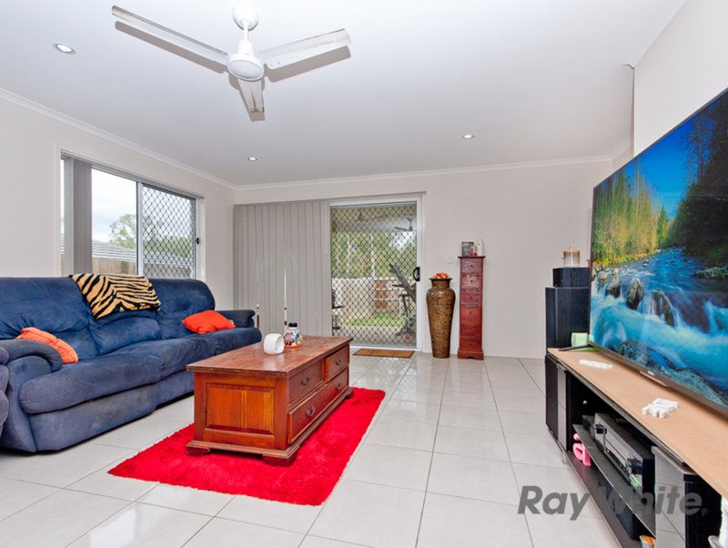 Photo - 19 Hume Circuit, Warner QLD 4500 - Image 3