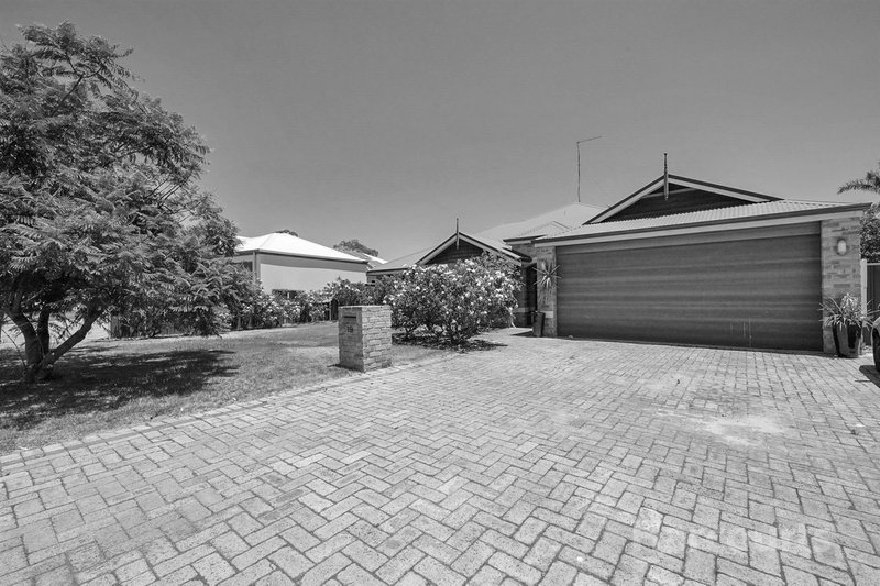 19 Hungerford Avenue, Halls Head WA 6210