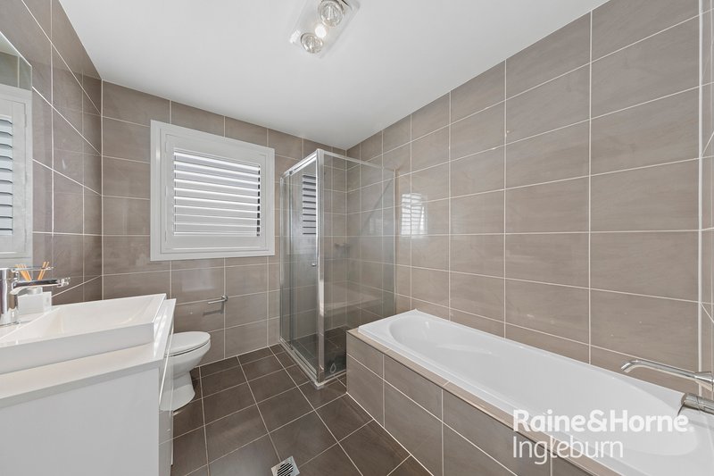 Photo - 19 Hydrus Street, Austral NSW 2179 - Image 6