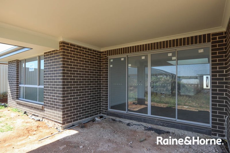 Photo - 19 Ignatius Place, Kelso NSW 2795 - Image 17