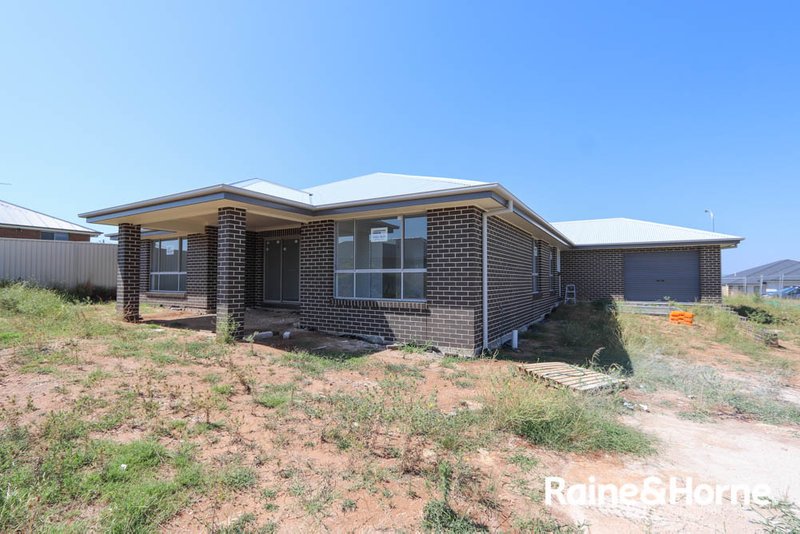 Photo - 19 Ignatius Place, Kelso NSW 2795 - Image 18