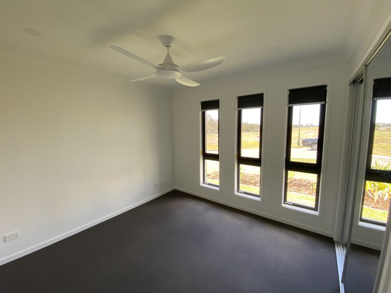 Photo - 19 Imperial Rise, Jones Hill QLD 4570 - Image 6