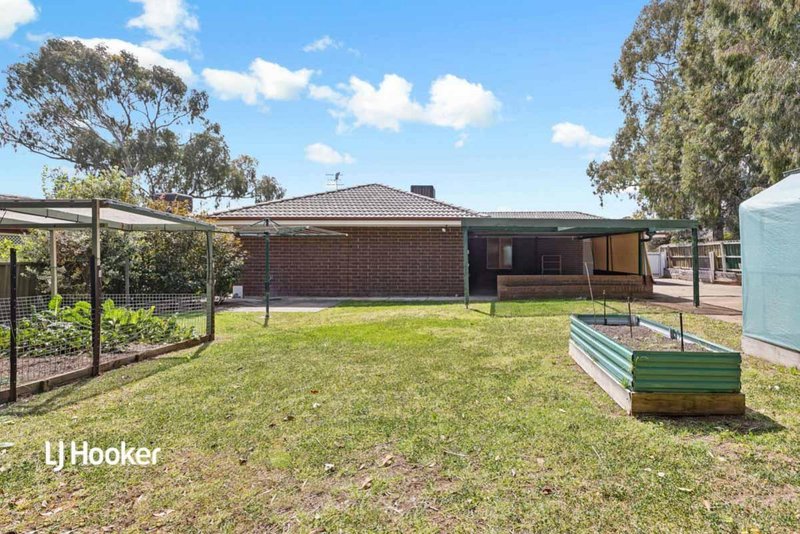 Photo - 19 Ina Close, Craigmore SA 5114 - Image 21