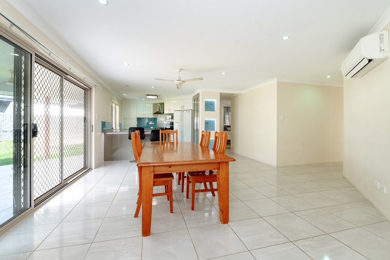 Photo - 19 Ingra Close, Glen Eden QLD 4680 - Image 4