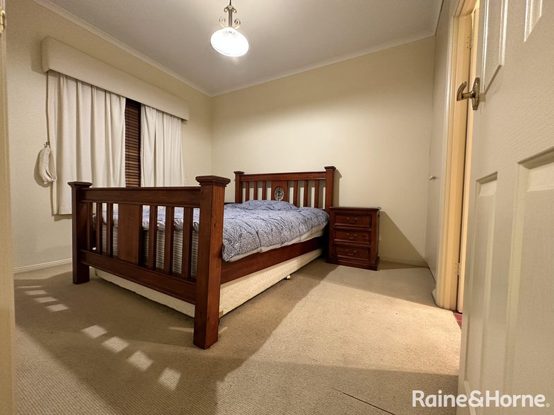 Photo - 19 Innes Circuit, Mawson Lakes SA 5095 - Image 7